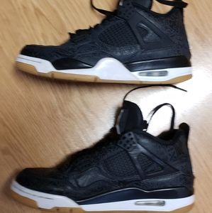 Retro Jordan 4 laser black with gum bottoms